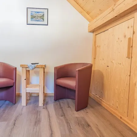 Alpina Apartment *